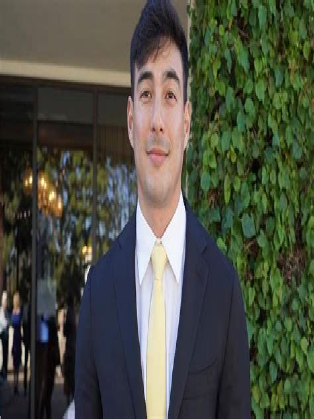 HTML